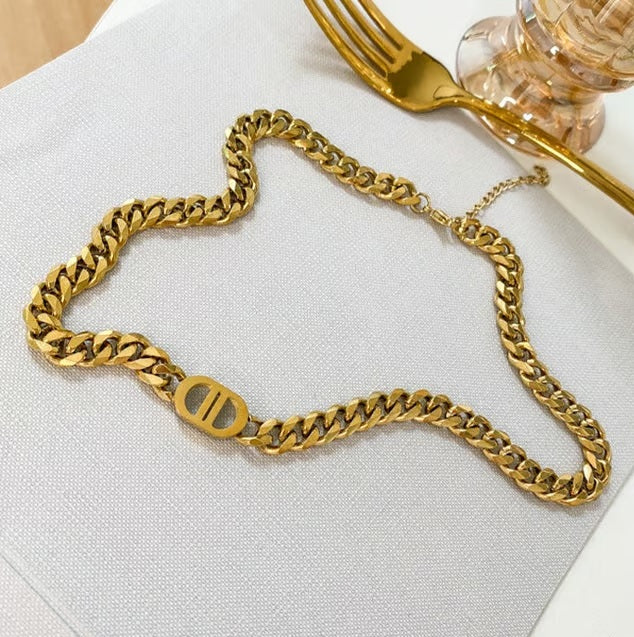 173 / Edelstahl Halskette im Mellastyle goldfarbig Absoluter Trendsetter