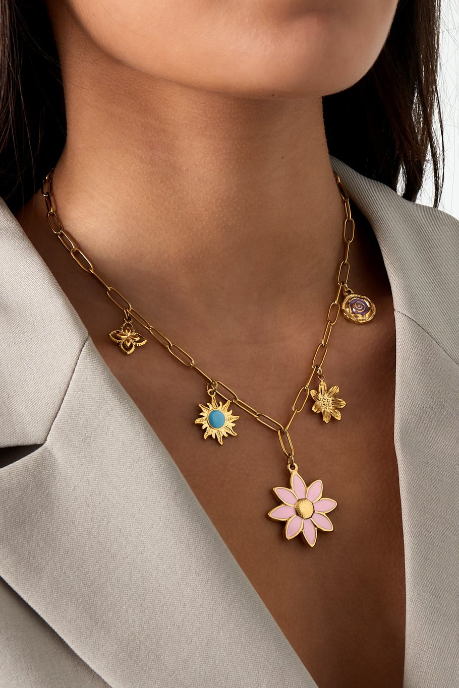 69 / Edelstahl Halskette Collier goldfarbig Blütenstyle Charms