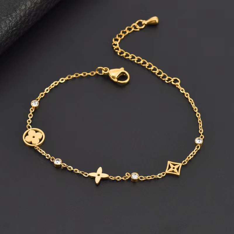 16 / Edelstahl Armband goldfarbig absoluter Trendsetter