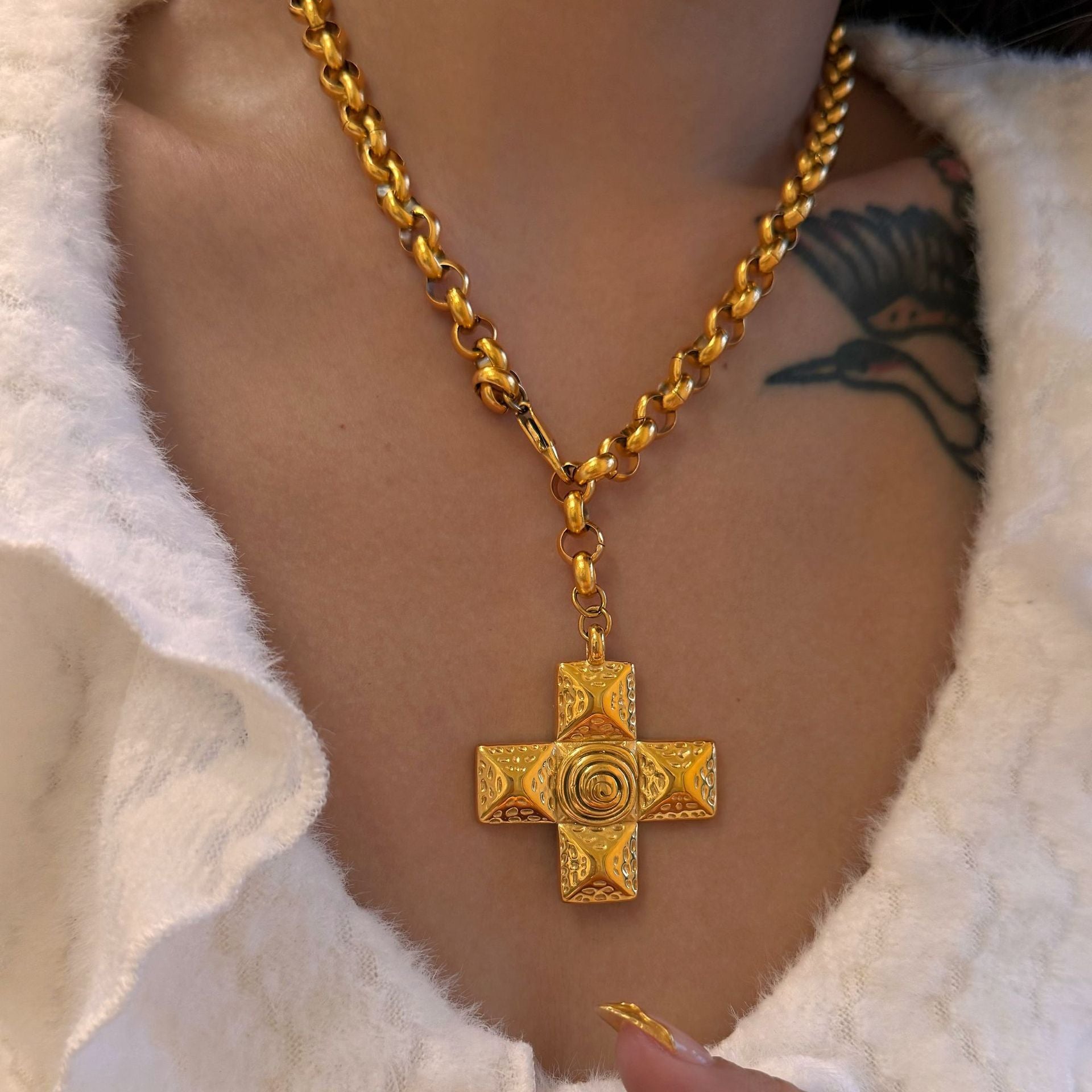 20 / Edelstahl Halskette Statement Kreuz silber- oder goldfarbig