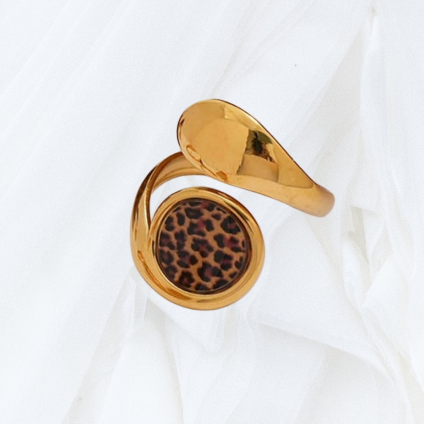 51 / Edelstahl Ring goldfarbig, größenverstellbar im LEO Style