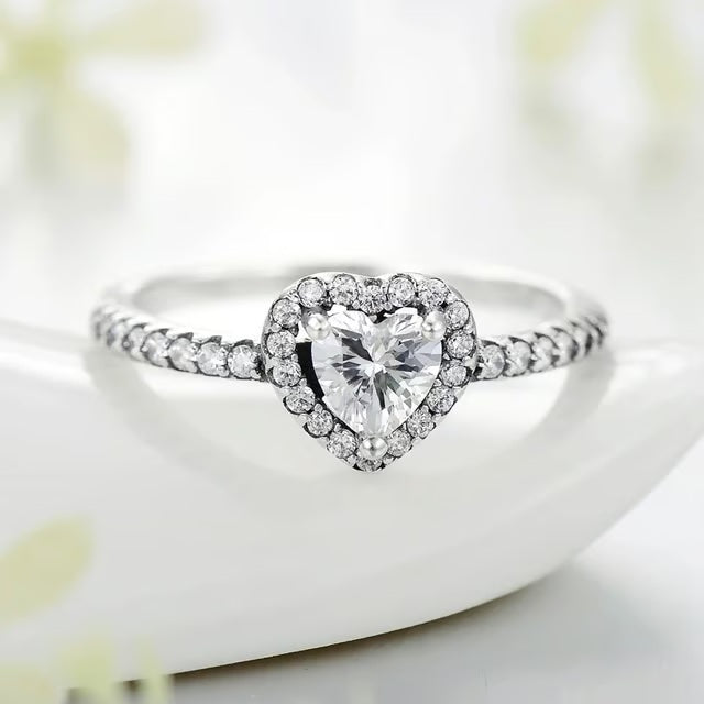 222 / 925er Sterling Silver Ring mit Herz Highlight funkeln