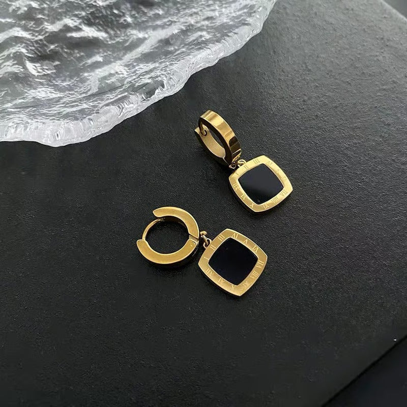 553 / Edelstahl Ohrstecker goldfarbig rome style